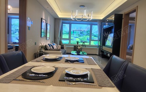 万科公园都会110平户型样板间