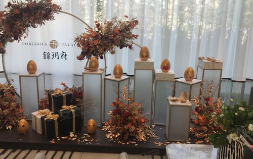 售楼处新增砸金蛋活动