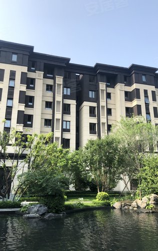 龙湖天璞营销中心