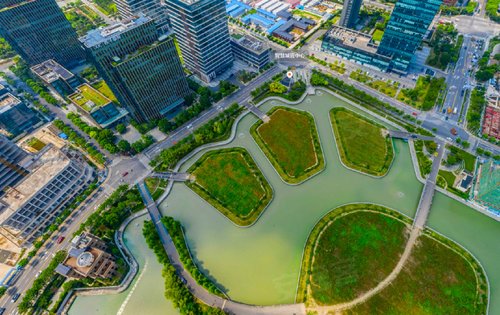 春申湖规划了图书馆美术馆音乐厅综合剧场等高级文化场馆