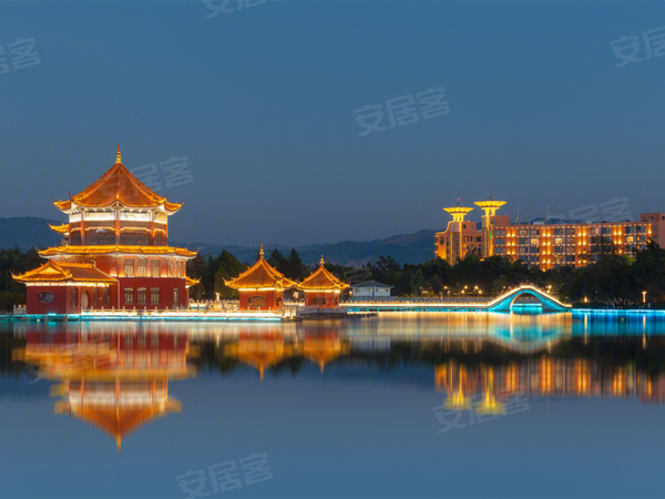 七彩滇南第壹城