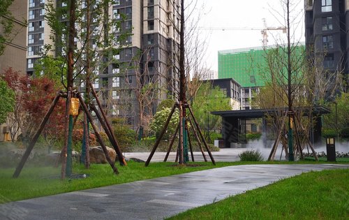 永威城一期交房实景如诗如画