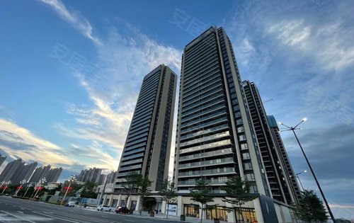 东海九榕府动态:优美的天气配上高品质的外立面外观决定一切品质给您