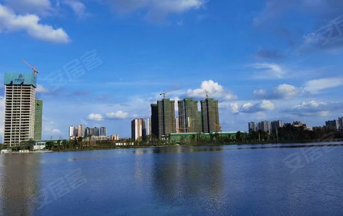 菁蓉滨湖湾就是这么漂亮,湖水茫茫,水天一色[抱拳][抱拳]