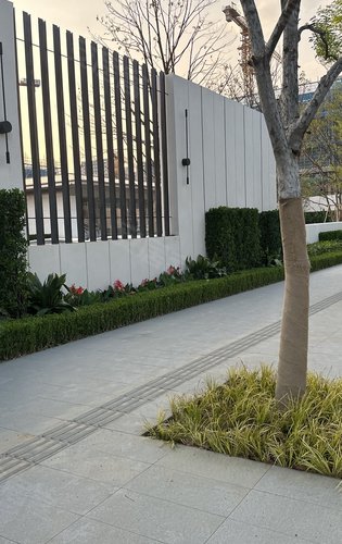 万科朗拾东边外围墙