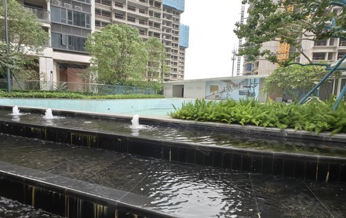 卓越蔚蓝领秀动态:小区内部园林绿化-东莞安居客