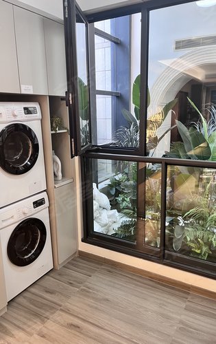 阳台实拍样板间金地虹桥峯汇c1户型抢首赞73在线咨询2022-10-22 14