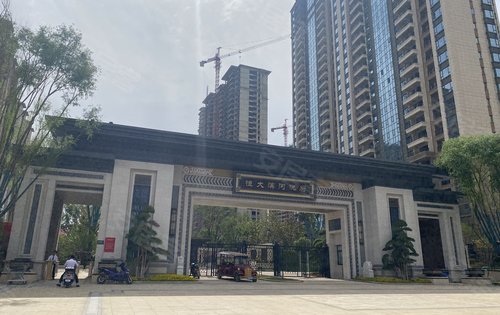 郑东恒大滨河悦府