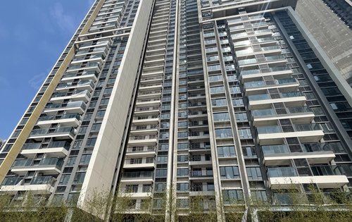 亚运城天珑组团,南北双阳台设置,全屋配 置:中央空调,隔音玻璃;3.