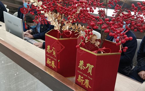 售楼部的布置已经有过年的节奏了