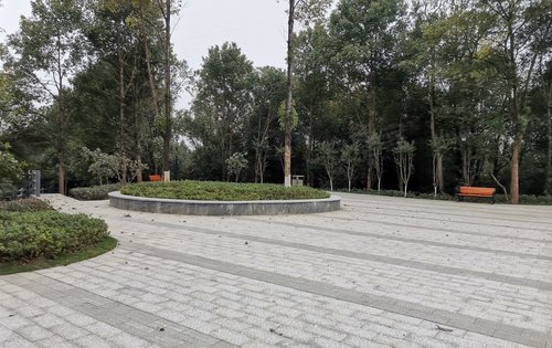 小区自带公园桂门岭公园