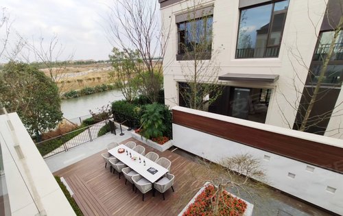 金臣颐墅150户型地上两层约153154平地下两层约144333平欢迎预约参观