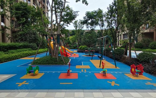 小区休闲区大门绿化