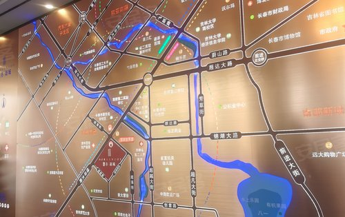 慧谷新城动态:项目位于硅谷大街与超强街交汇,距离吉大慧谷500米-长春
