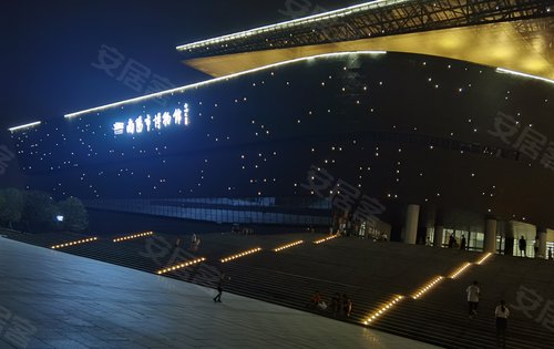 三馆一院夜景