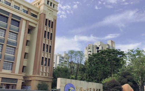 广铁一中伴你成功家楼下的省级中学居住亚运城举步即达