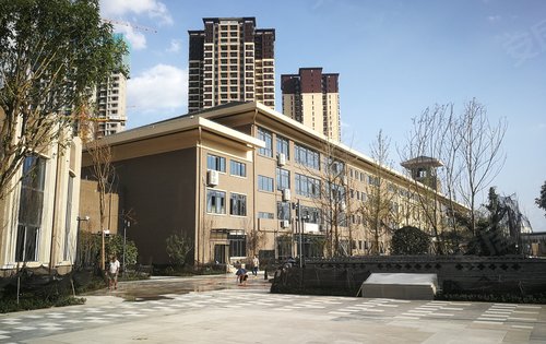 中建御湖壹号华梁学校图片