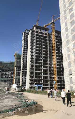 富平龙记檀府动态:项目二期部分楼栋已封顶,可以来现场实地参观-渭南