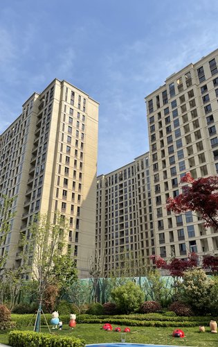 东哲中南府动态:中南府18层公馆洋房纯板式设计,两梯两户.-新乡安居客