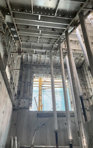 佳和熙岸新工艺铝膜施工现场