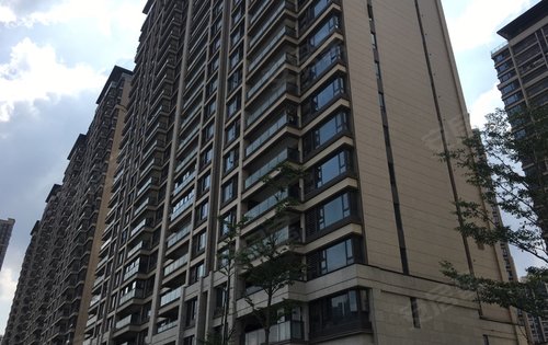 中海公寓,优惠多多欢迎来咨询.