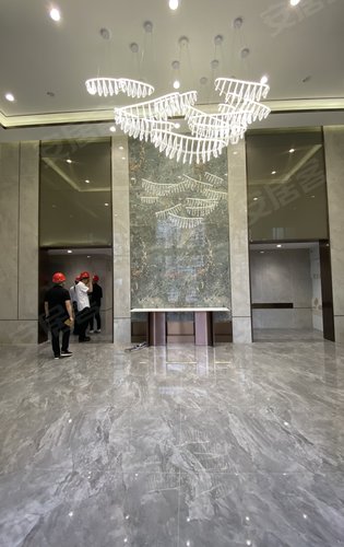 中建壹品南滨星光城动态:哇!南滨星光城这个入户大堂太漂亮啦!快来现场看实景样板间吧-重庆安居客