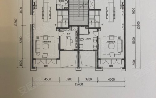 融创红岛湾在售叠拼别墅房源不多户型图如下