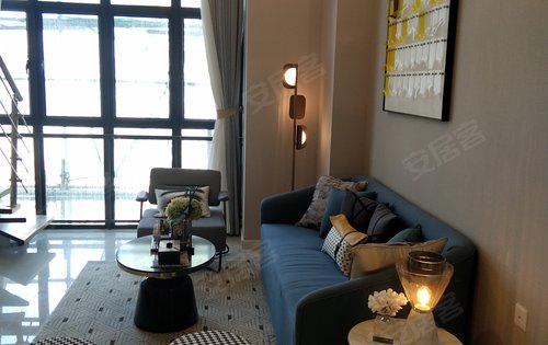 海伦广场科技华宅,loft公寓