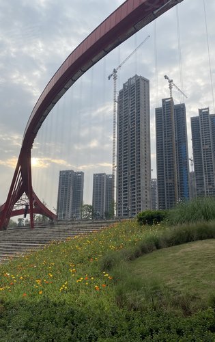 华侨城三江口cbd动态:天鹅堡一期揽江大平层-宜宾安居客