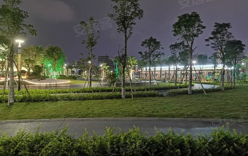 澄海中骏世界城动态:奥飞广场夜景图-汕头安居客
