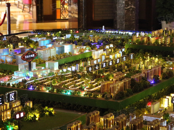 万科玫瑰里 青岛万科玫瑰里房价 楼盘户型 周边配套 交通地图 阜城路400号 安居客