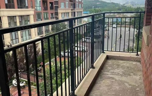 青特小镇五期13万起实景交付小区