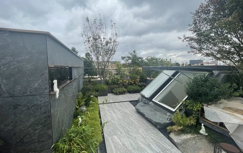 上叠60平左右的屋顶花园