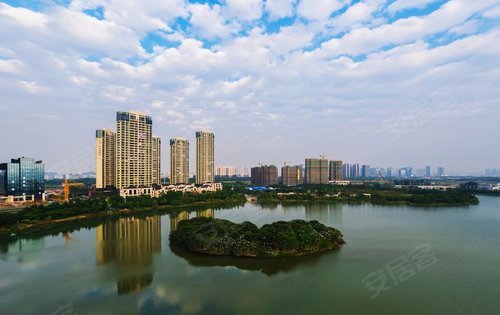 龙光玖龙台动态:离美丽的绿岛湖仅600米,吃完饭,散散步就能到-佛山