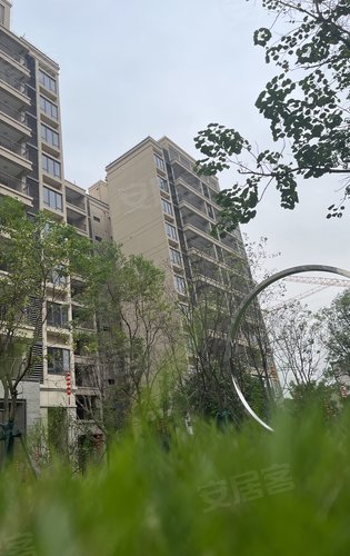 保利珑玥公馆动态:一个好的小区景观设计,可以给人们带来舒适的生活