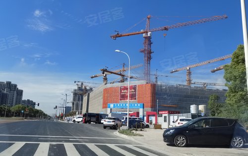 恭贺泥城万达广场结构封顶