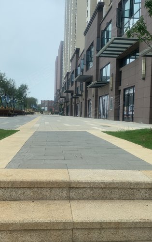 路劲时代城天峦的商铺