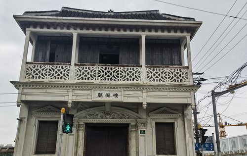 高行的老万安街熟悉吗万安楼听说过吗