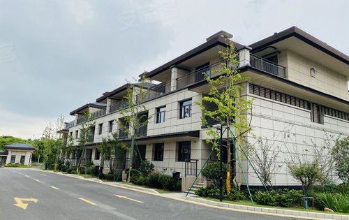 建滔裕园低密度洋房别墅