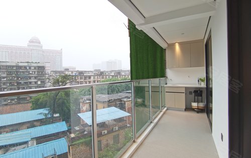 中旅天宸府a02宸望近7米超大景观阳台视野非常开阔