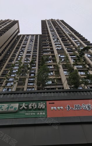 阳光城尚东湾交付小区实拍人车分流封闭式管理小区每期都有社区底商