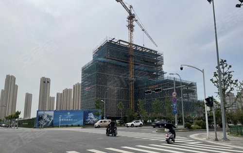悦季尚端酒店建设中