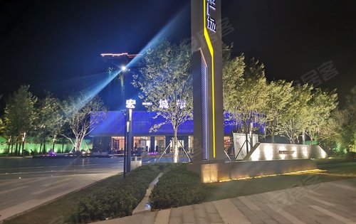 晚上的宏一城市广场真的很漂亮