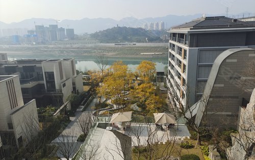 香港置地壹江郡三期是以山为主题的小区