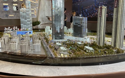 龙湖清能天奕位于和平大道与团结路交汇处徐家棚地铁口三条地铁已经