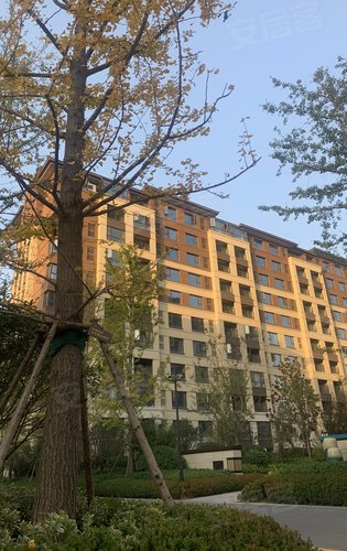 想要住在悠闲恬静的小镇洋房社区么来康桥林语镇满足买房所有想象