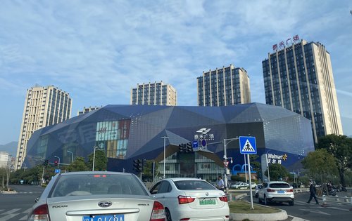 五四北泰禾广场直线距离800米