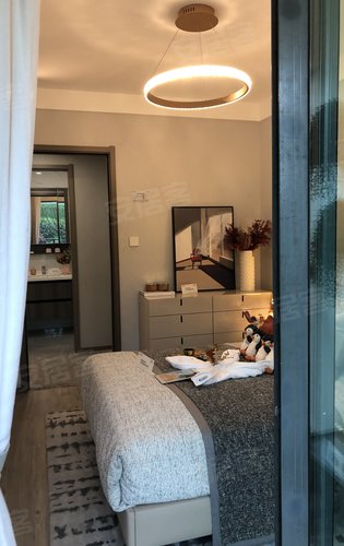 绿都青云叙95平三室两厅一卫样板间实拍