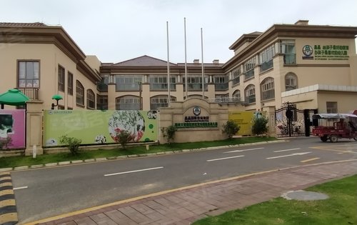 家门口教育放心,惠州龙光城小区幼儿园到初中已开学,晶晶幼儿园,华中