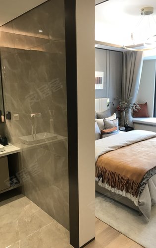 98平样板间郑州孔雀城公园海